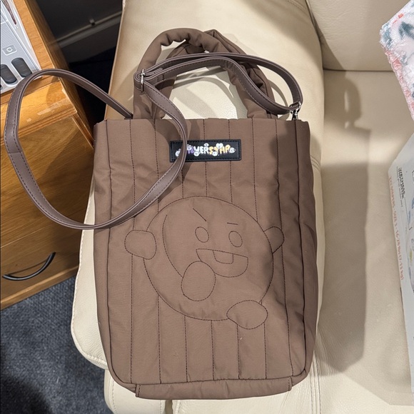 universtar Handbags - Universtar BT21 Shooky Quilted Tote Bag